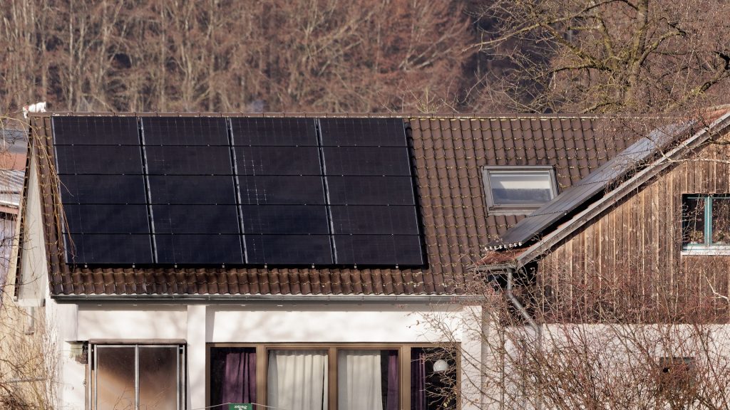 Solaranlage Kosten für ein Dach berechnen